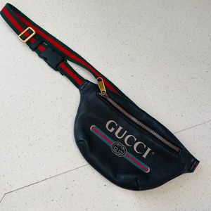 AUTHENTIC Small Gucci Bumbag